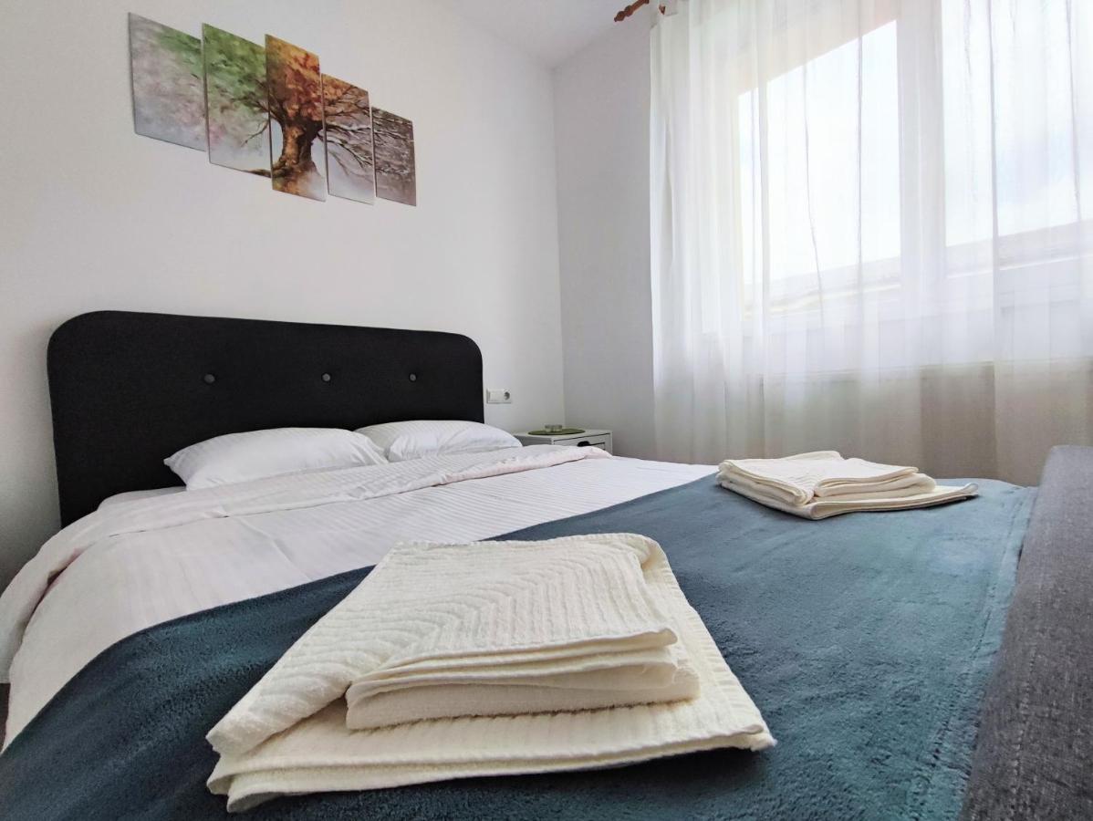 Quiet And Cozy 2 Bedroom Flat With Free Parking Included Floreşti Esterno foto