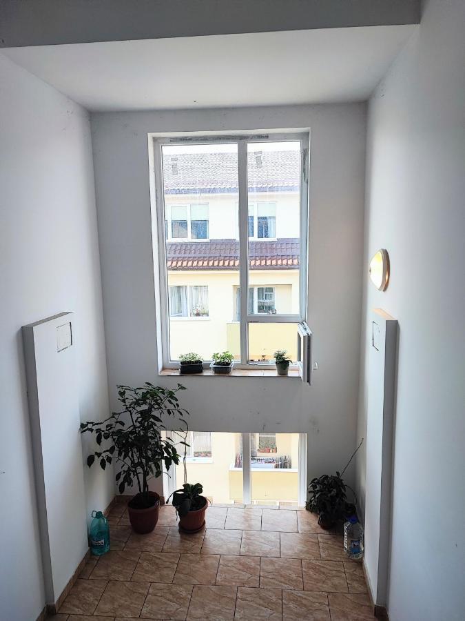 Quiet And Cozy 2 Bedroom Flat With Free Parking Included Floreşti Esterno foto